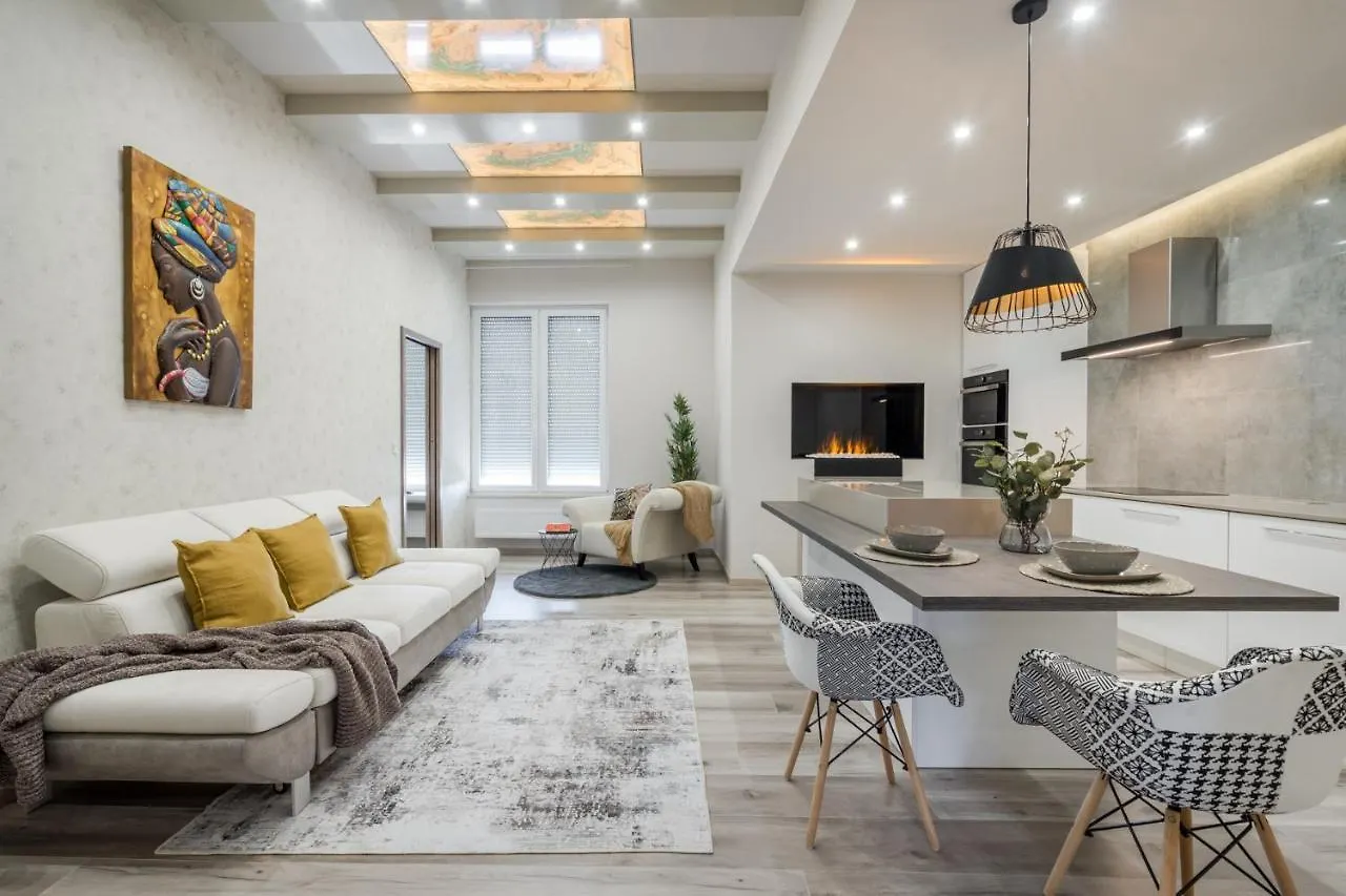 Bpr Splendid Rooftop Suite With A/C Budapest